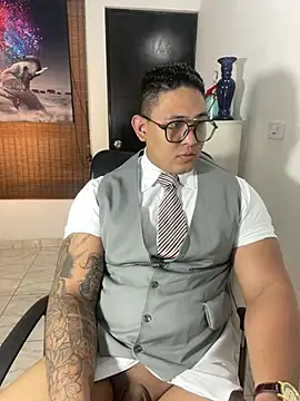 Colton Massif online show from March 18, 2:58 am