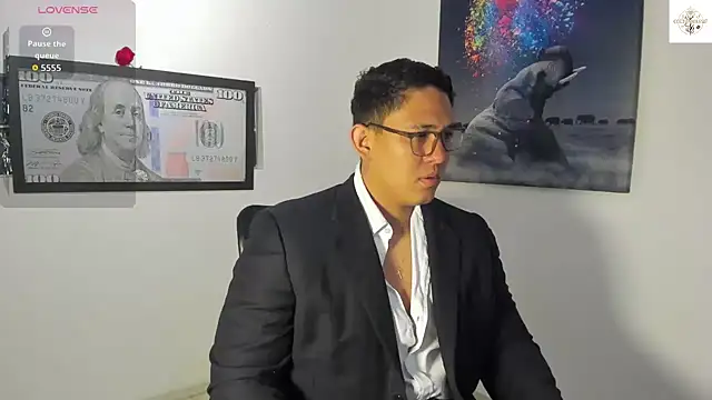 Colton Massif online show from October 18, 4:15 am