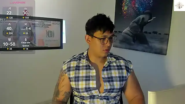 Colton Massif online show from October 27, 9:52 pm