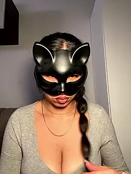 nenalayla online show from December 6, 8:07 pm