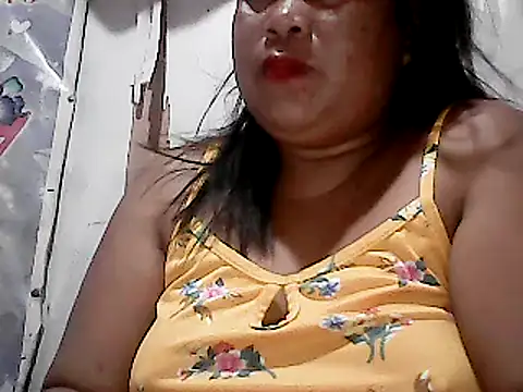 Snapshot of HotsweetPINAY69 chatting on December 20, 10:43 pm HotsweetPINAY69 online show from December 20, 10:43 pm