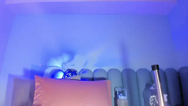 Snapshot of littless_angel chatting on March 12, 3:45 am littless angel online show from March 12, 3:45 am