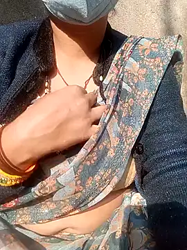 Lattika-Bhabhi online show from February 1, 10:37 am