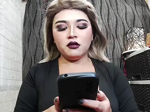 x12inchanaconda online show from October 26, 12:27 am