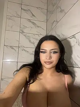 Snapshot of EmiliaPetrova chatting on July 13, 12:02 am EmiliaPetrova online show from July 13, 12:02 am