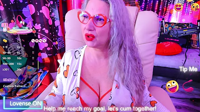 Snapshot of mature_lisa_naughty chatting on February 14, 10:45 am mature lisa naughty online show from February 14, 10:45 am