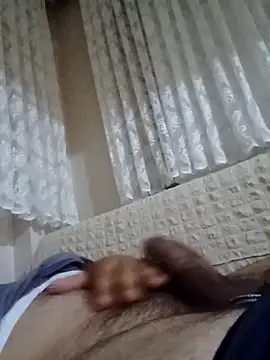 Snapshot of kevgir08 chatting on June 7, 9:18 pm kevgir08 online show from June 7, 9:18 pm
