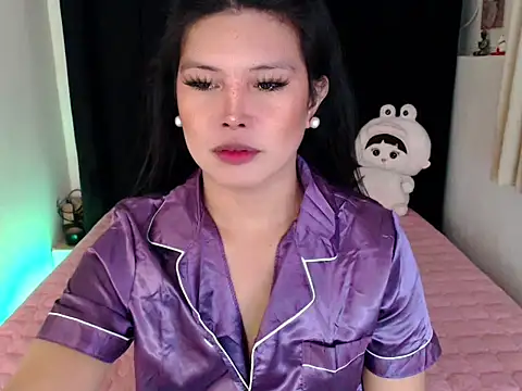 Snapshot of Angelic_Fuckerxxx chatting on November 4, 7:24 pm Angelic Fuckerxxx online show from November 4, 7:24 pm