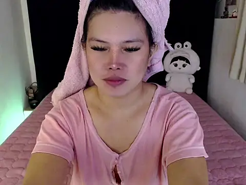 Snapshot of Angelic_Fuckerxxx chatting on November 21, 11:31 am Angelic Fuckerxxx online show from November 21, 11:31 am