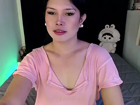 Snapshot of Angelic_Fuckerxxx chatting on January 6, 8:18 am Angelic Fuckerxxx online show from January 6, 8:18 am