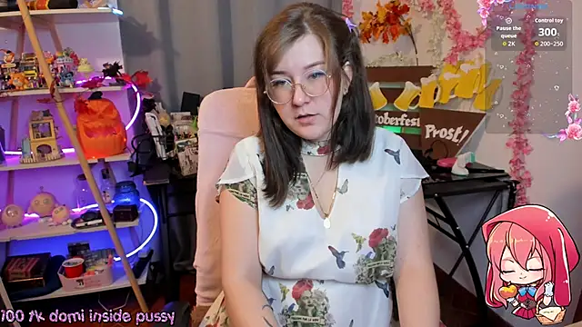 HunnyyLove online show from September 26, 4:11 pm