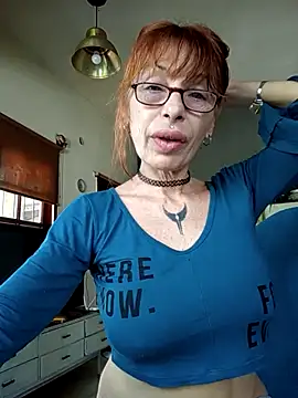 Snapshot of FrozenWaffle chatting on September 18, 2:30 pm FrozenWaffle online show from September 18, 2:30 pm