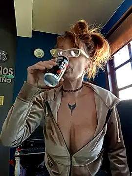 Snapshot of FrozenWaffle chatting on September 25, 6:11 pm FrozenWaffle online show from September 25, 6:11 pm