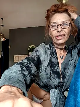 Snapshot of FrozenWaffle chatting on October 24, 4:47 pm FrozenWaffle online show from October 24, 4:47 pm