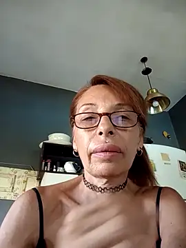 FrozenWaffle online show from April 3, 2:15 pm