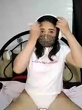 Snapshot of _Shimmerlyn_ chatting on December 22, 4:59 pm Shimmerlyn online show from December 22, 4:59 pm