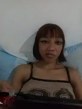 Snapshot of Karmakuro chatting on June 18, 12:55 am Karmakuro online show from June 18, 12:55 am