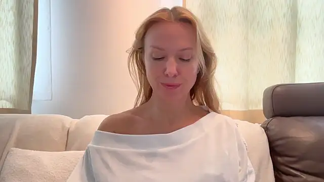 RachellAmazing online show from January 22, 10:29 am