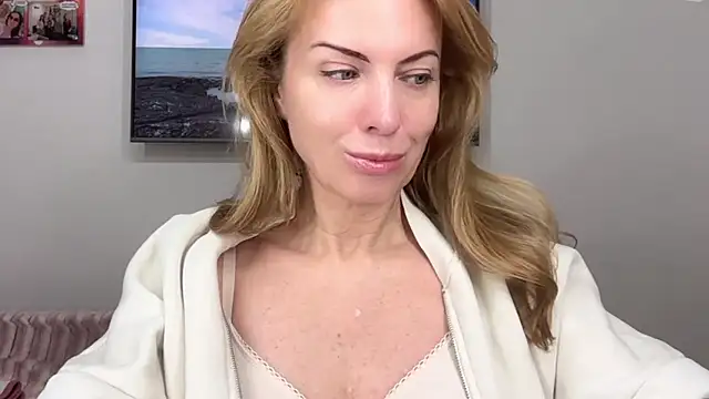 RachellAmazing online show from February 1, 6:21 am