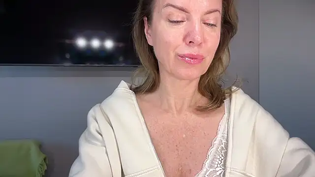 RachellAmazing online show from September 24, 5:22 am