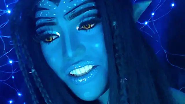 Snapshot of xPATRICIA_ARDEN_AVATAR chatting on October 19, 12:28 pm xPATRICIA ARDEN AVATAR online show from October 19, 12:28 pm