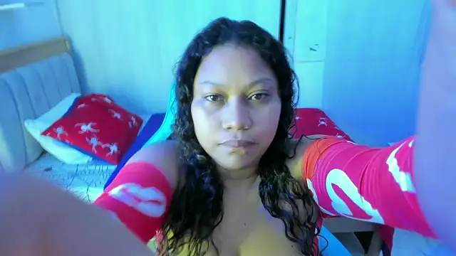 Lunastar02 online show from October 23, 1:32 pm