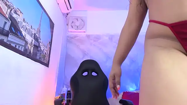 Lunastar02 online show from March 5, 1:29 pm