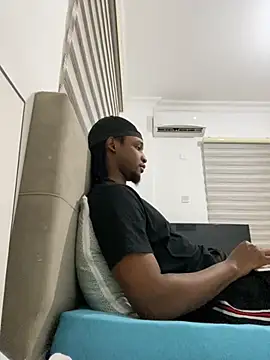 Snapshot of finefinance chatting on October 2, 3:52 pm finefinance online show from October 2, 3:52 pm