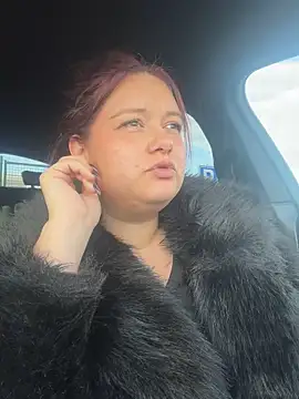 Snapshot of Sylvie_2021 chatting on January 14, 12:56 pm Sylvie 2021 online show from January 14, 12:56 pm