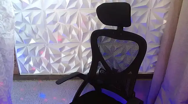 Snapshot of xsweetasian69x chatting on March 22, 5:49 am xsweetasian69x online show from March 22, 5:49 am