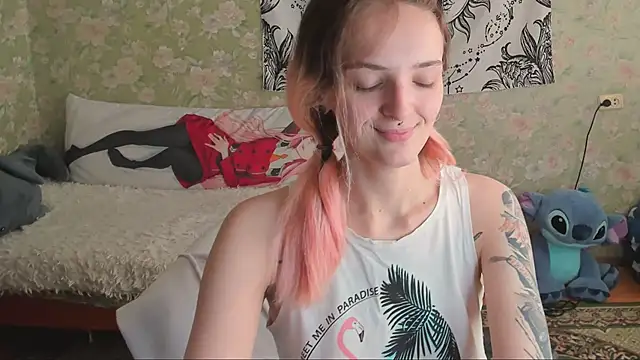 Snapshot of Cutie_Adelia chatting on September 20, 10:16 am Cutie Adelia online show from September 20, 10:16 am