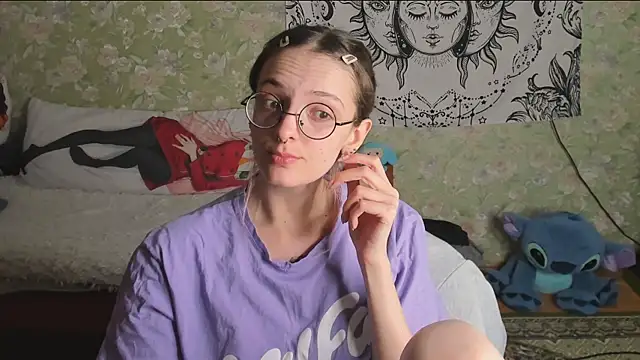 Snapshot of Cutie_Adelia chatting on April 22, 4:08 pm Cutie Adelia online show from April 22, 4:08 pm