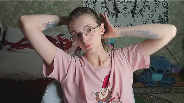 Snapshot of Cutie_Adelia chatting on April 25, 4:15 pm Cutie Adelia online show from April 25, 4:15 pm