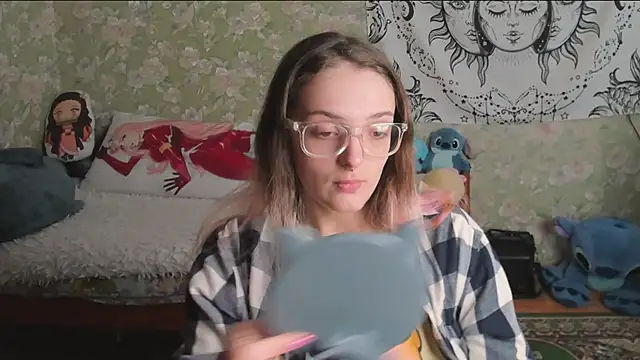 Snapshot of Cutie_Adelia chatting on May 14, 9:49 am Cutie Adelia online show from May 14, 9:49 am