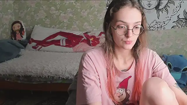 Snapshot of Cutie_Adelia chatting on May 23, 9:24 am Cutie Adelia online show from May 23, 9:24 am