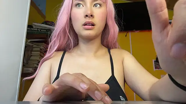 Snapshot of bellaa-w chatting on August 5, 4:54 pm bellaa-w online show from August 5, 4:54 pm