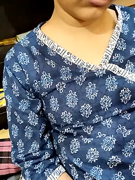 Snapshot of Diya_143 chatting on February 14, 5:46 pm Diya 143 online show from February 14, 5:46 pm