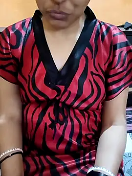 Snapshot of Diya_143 chatting on February 23, 11:00 am Diya 143 online show from February 23, 11:00 am