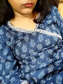 Snapshot of Diya_143 chatting on March 1, 6:43 pm Diya 143 online show from March 1, 6:43 pm