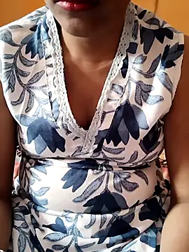 Snapshot of Diya_143 chatting on September 9, 5:18 am Diya 143 online show from September 9, 5:18 am