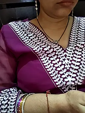 Diya 143 online show from May 3, 6:30 am