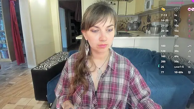 StacyTigerr online show from May 15, 8:43 am