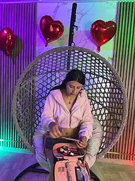 brenda moris01 online show from February 12, 11:00 pm