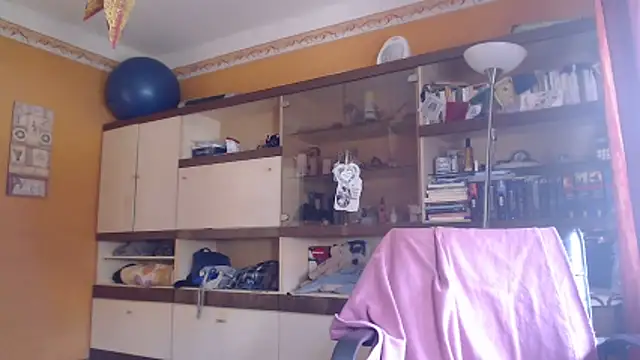 Dettybitch40 online show from November 9, 10:24 am