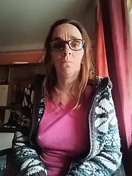 Dettybitch40 online show from November 24, 1:33 pm