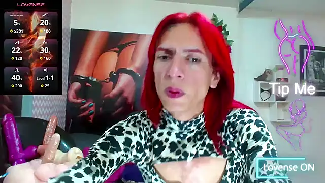Snapshot of VanessaWolf chatting on April 12, 4:34 pm VanessaWolf online show from April 12, 4:34 pm