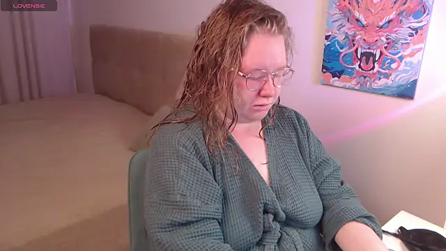 Snapshot of Ann_Muna chatting on December 21, 7:10 pm Ann Muna online show from December 21, 7:10 pm