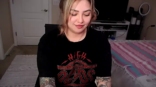 nativepumpkin95 online show from December 11, 2:09 am