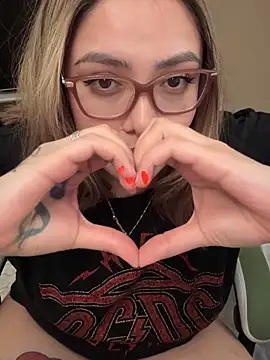 nativepumpkin95 online show from December 31, 5:00 am