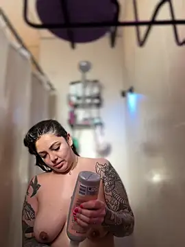 nativepumpkin95 online show from January 31, 7:23 pm